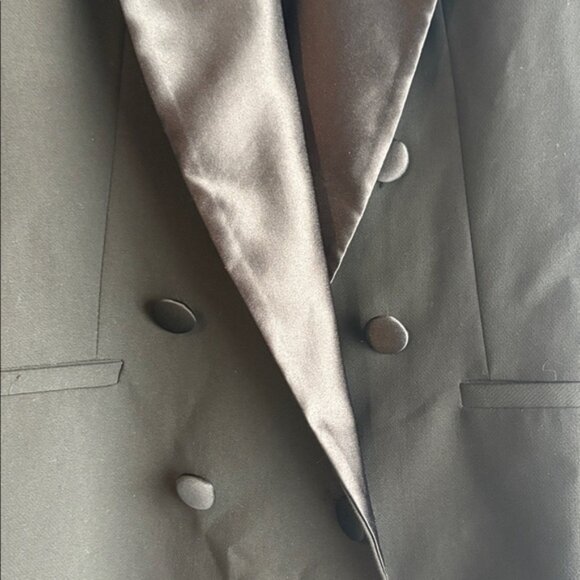 Zara Women’s Classic Double-Breasted Black Tuxedo Blazer - Picture 5 of 7